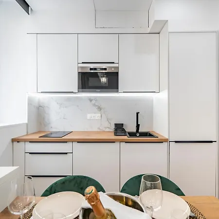 Apartment 2mn Monaco - Luxueux Renove - As